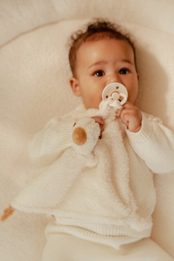 Doudou Oca Newborn Natural Little Dutch - Imagen 4