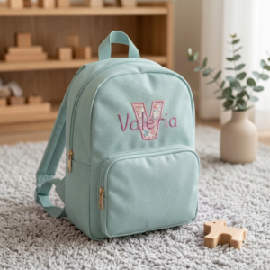 Mochila Solid Color Green + Aplique Letra y Nombre Bordado