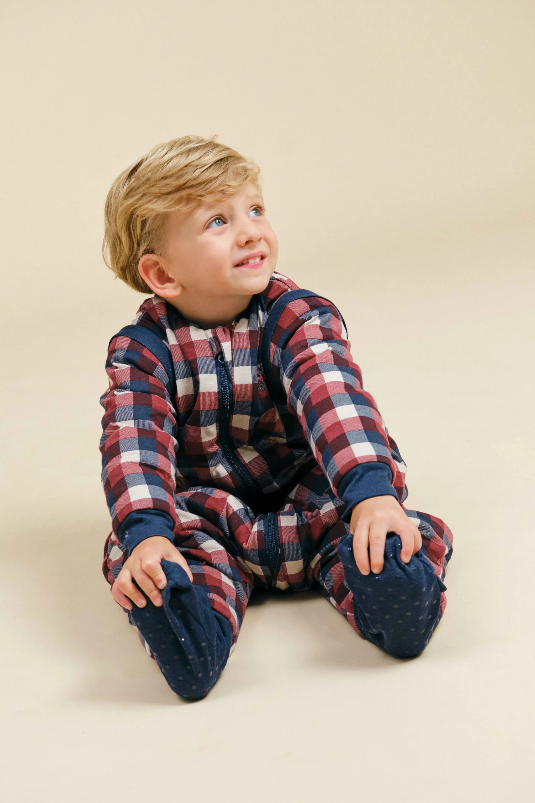 Pijama Manta con calcetines antideslizantes - Vichy red and blue - TOG 2.5 - Imagen 5