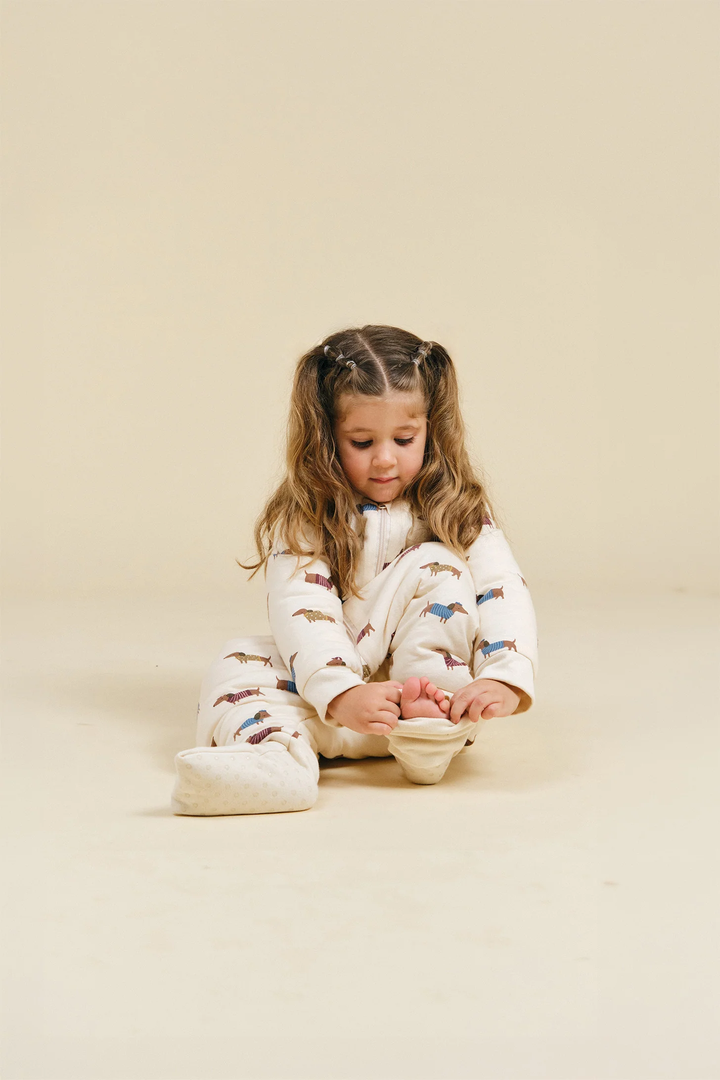 Pijama Manta con calcetines antideslizantes - Fancy Teckels - TOG 2.5 - Imagen 2