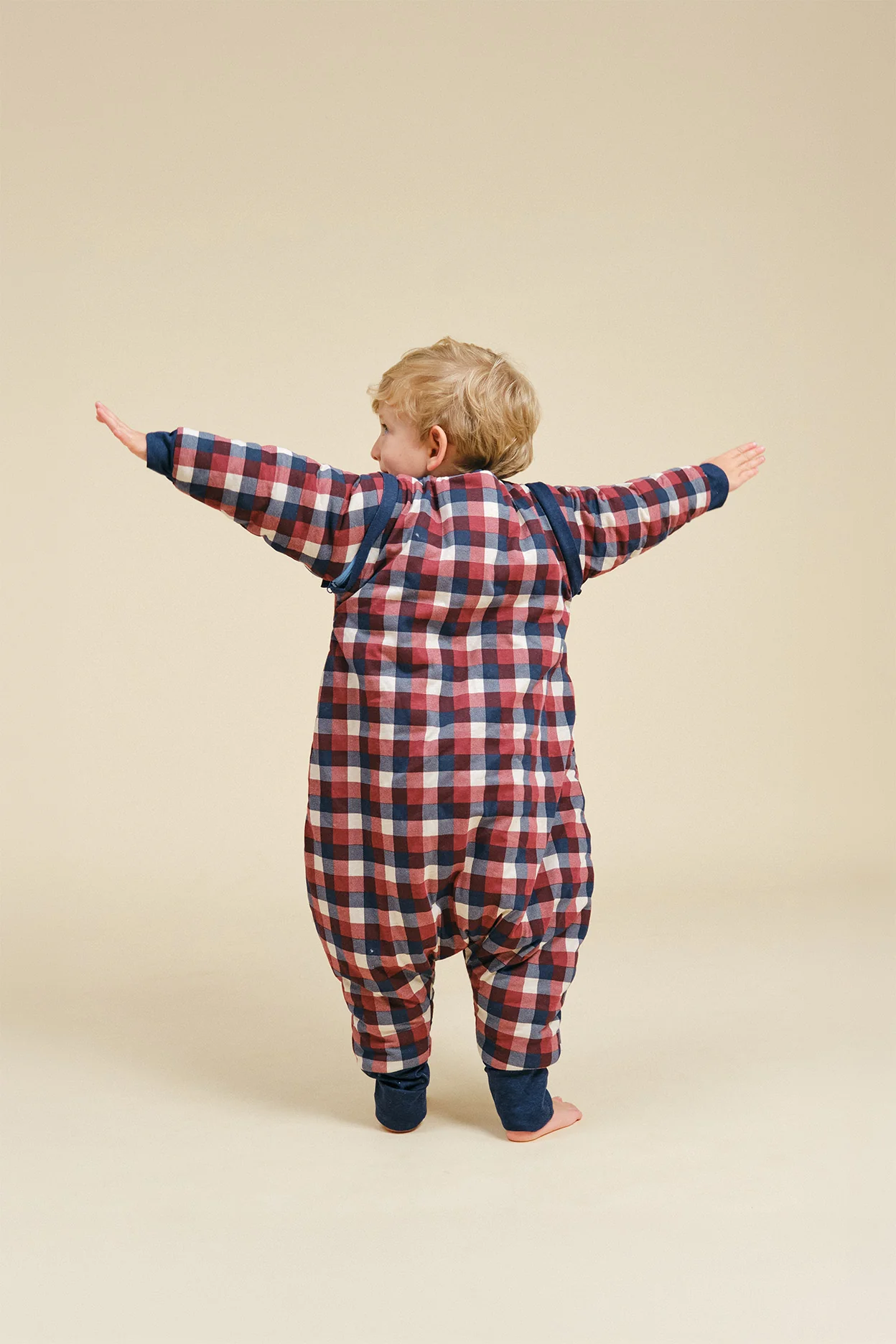 Pijama Manta con calcetines antideslizantes - Vichy red and blue - TOG 2.5 - Imagen 4